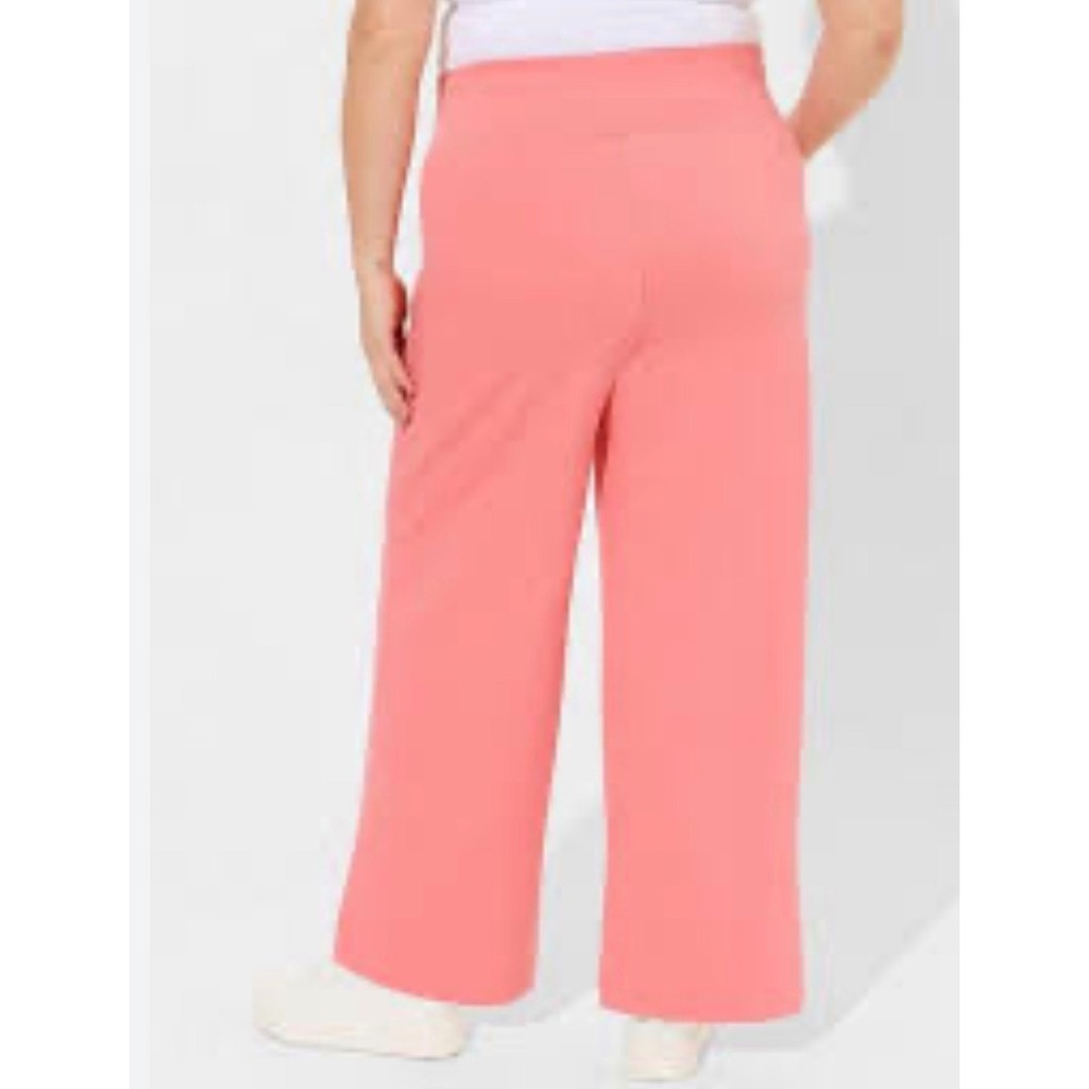 Torrid Studio Women Coral Pink Pull-On Pocket Pixie Wide Leg Crop Pants Size 3S